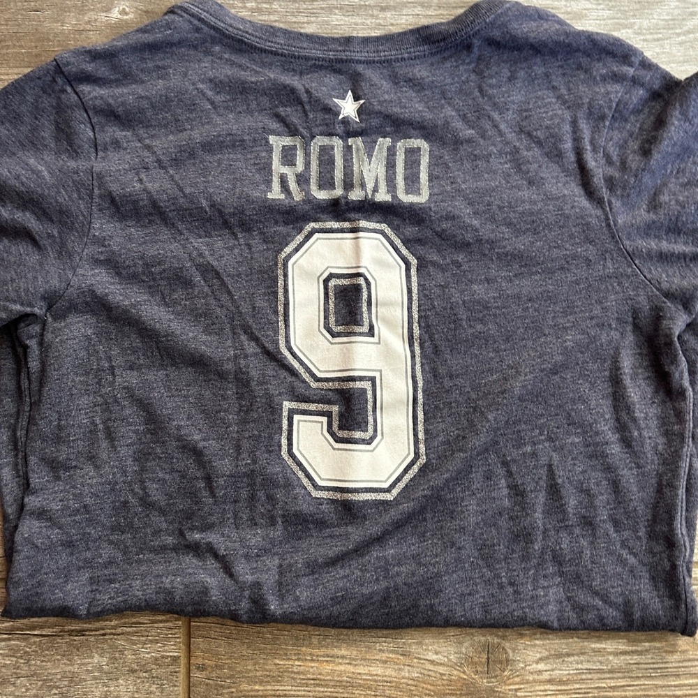 Cowboys Her Style V Neck T Shirt Romo 9 Womens XL Navy Blue NFL Football - Picture 5 of 5